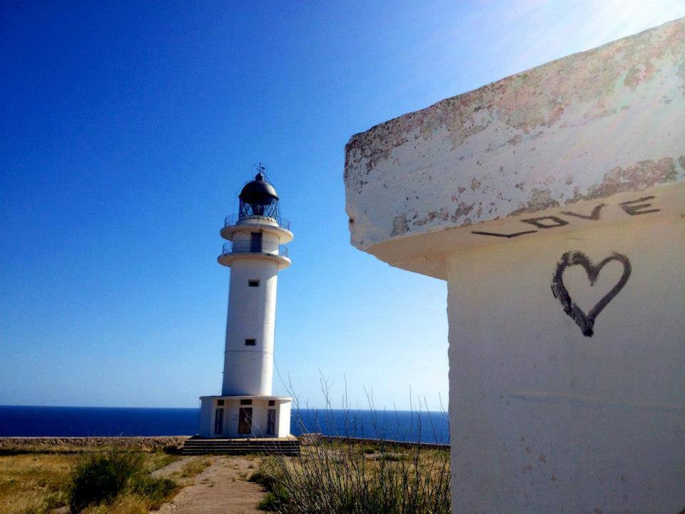 Formentera's tweet image. Love Formentera
trasmapi.com/?origin=www.fe…
#Formentera #fastferry #ferryTrasmapi #FastferryFormentera #FastFerryIbiza #TrasmapiFormentera #TrasmapiIbiza #FerryFormentera #FerryIbiza #FerryIbizaFormentera #Eivissa #PuertodeIbiza #PuertodeFormentera #PuertodelaSavina #PuertoIbiza