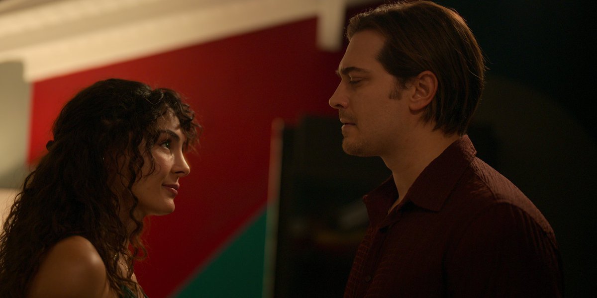 Ebru Şahin &amp; Çağatay Ulusoy 💥

#TamBirCentilmen