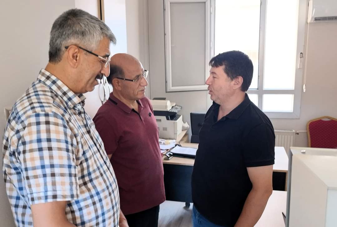 Osmaniye Memur-Sen ve <a href="/EbsOsmaniye/">EBS Osmaniye</a> Başkanımız <a href="/mkahraman73/">Mahmut KAHRAMAN</a> ve #Pozantı İlçe Başkan Yardımcımız Ramazan Erol ile <a href="/Pozanti_Mem/">Pozantı İlçe Milli Eğitim Müdürlüğü</a> Şube Müdürü ve İlçe Milli Eğitim Müdür Vekili Haris Gök'ü ziyaret ettik. Ardından İlçe Milli Eğtiim Müdürlüğü'ndeki eğitim çalışanlarımız ile görüşüp