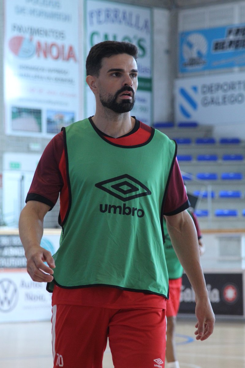NoiaFutbolSala's tweet photo. 👋 @diegofavero11

Mércores de #PretemporadaPAFS! ⚽️ https://t.co/bOJd8cZZn7