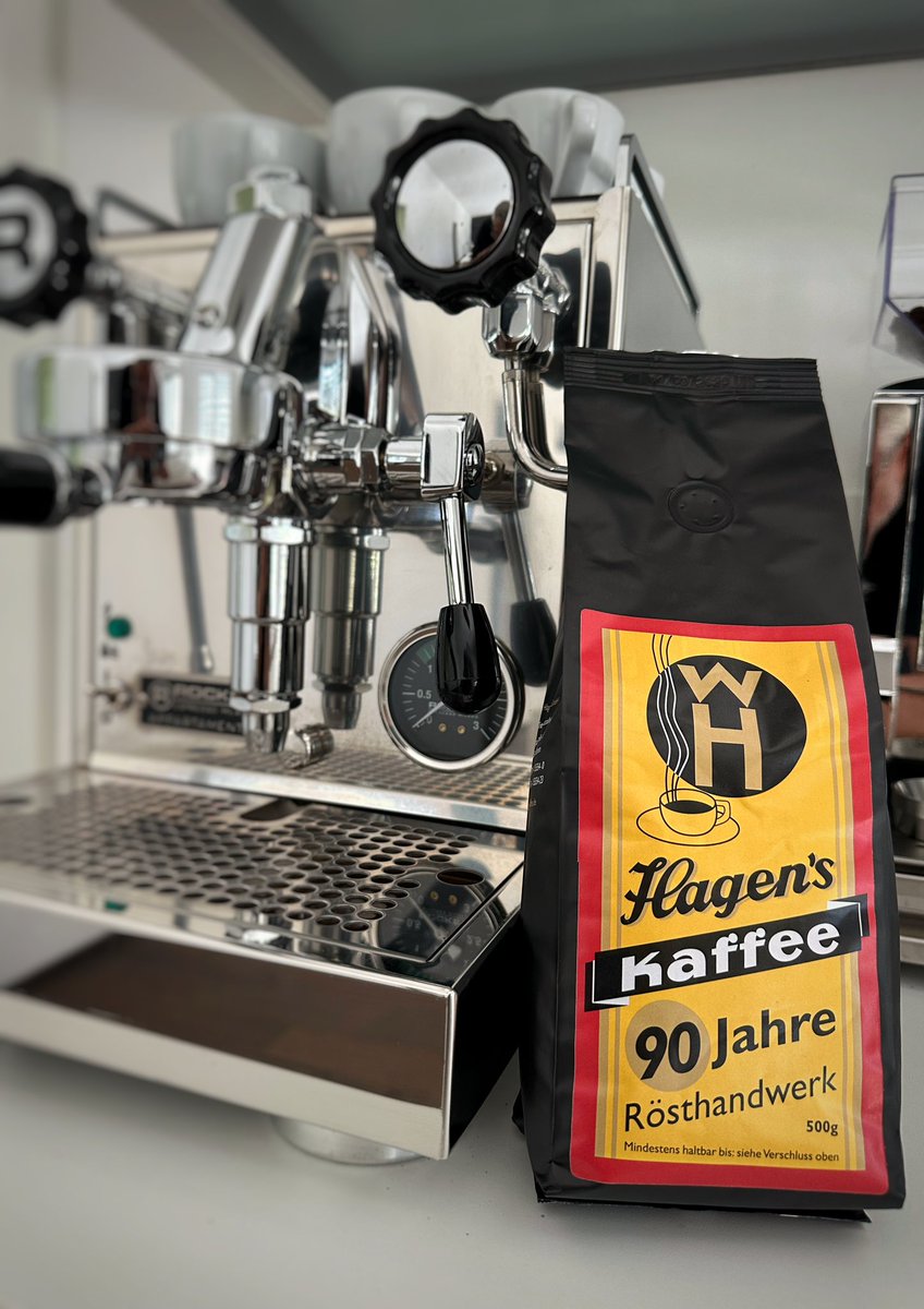 mobilenavigator's tweet image. Kam gerade rein. Hübsch ist er ja. 
Bin gespannt, was der so kann… ☕️
#HagenKaffee #OmniRoast #coffeecontent