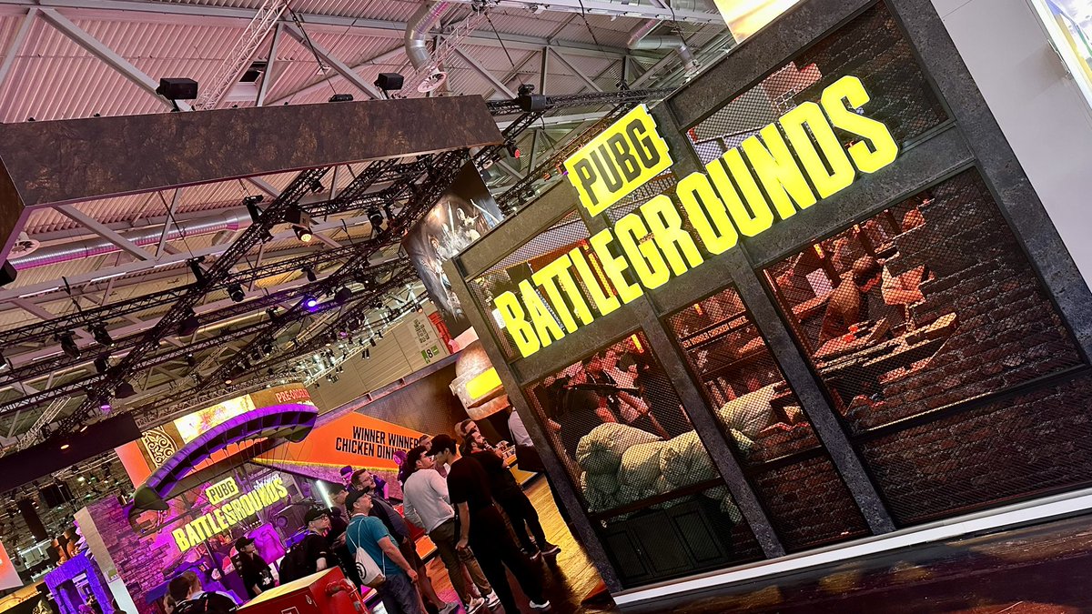 IceCreamUploads's tweet photo. Quick reminder…

@Graham_Day is at @gamescom, so there’s no #ChasingCratesWithMates stream tonight.

But, even without the stream, the @PUBG grind never stops… IRL WINNER WINNER CHICKEN DINNER.

#gamescom #gamescom2024 https://t.co/FziFqMdJen