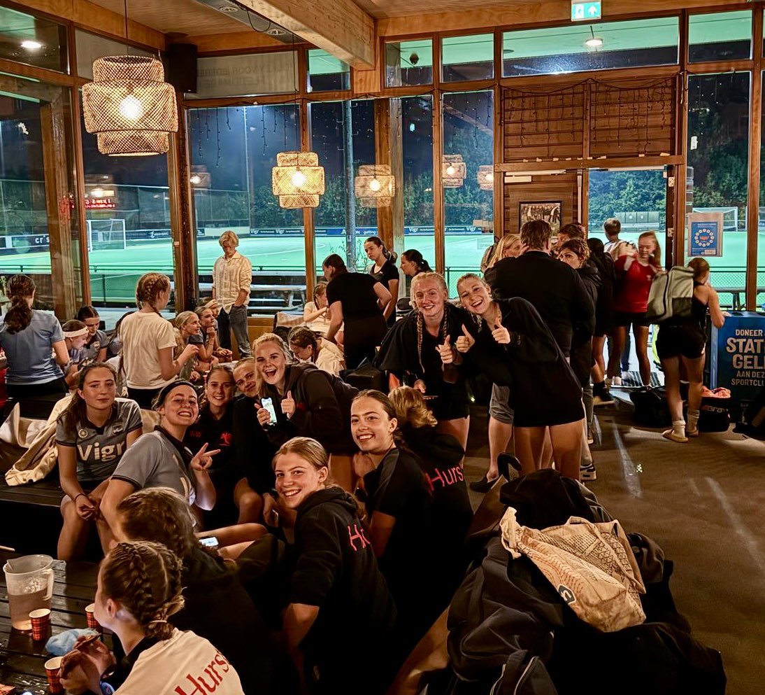 Hurst_Hockey's tweet photo. Last few memories as we head back to Calais. Played our best hockey, socialised with our opposition, an awards presentation and goodbyes at breakfast. Thank you @inspiresport, it’s been brilliant! Let the season begin… 🦅🇳🇱 #WeAreHurst https://t.co/NJeGdEI7TB