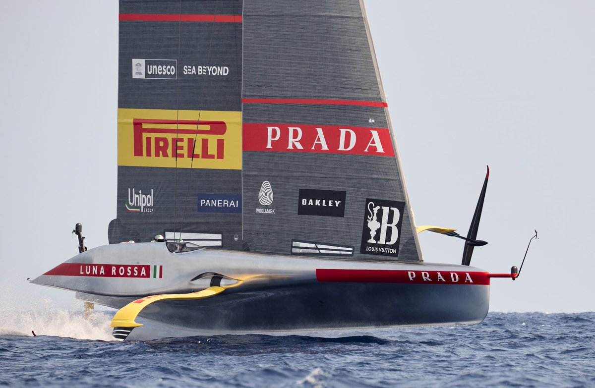 lunarossa's tweet photo. Official practice race day is today. Time to put all our hard work to the test!
#LunaRossa #LunaRossaPradaPirelli #AmericasCup #Sailing #Sailor #FoilingBoat @prada @pirelli https://t.co/OJ00yRjr5l