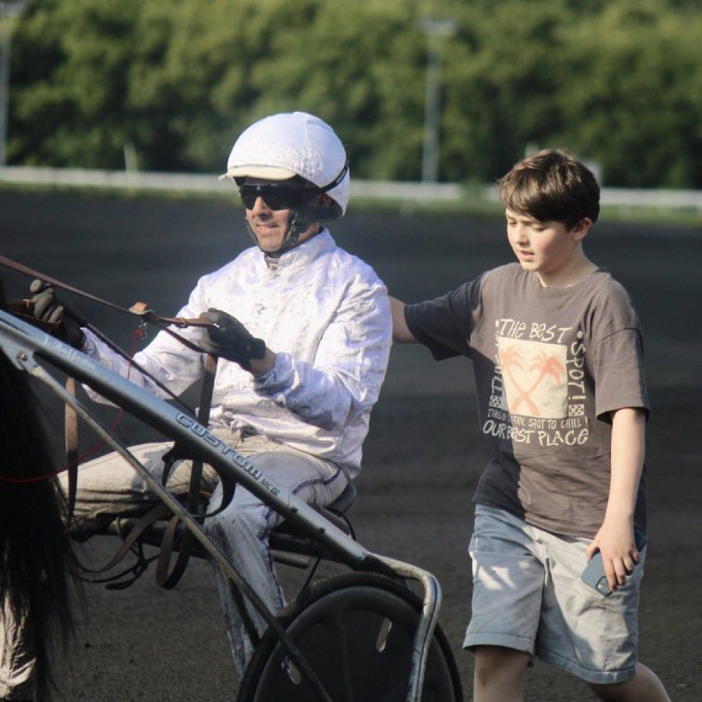 🗓️ MERCREDI 21 AOÛT
📍 Vincennes

🐴 606 Holka du Lys (🧤 A.Colette)

« L’un des fers de lance de l’écurie revient sur la cendrée avec des ambitions ! 
Sa dernière course est très bonne, il faudra compter avec elle ! »