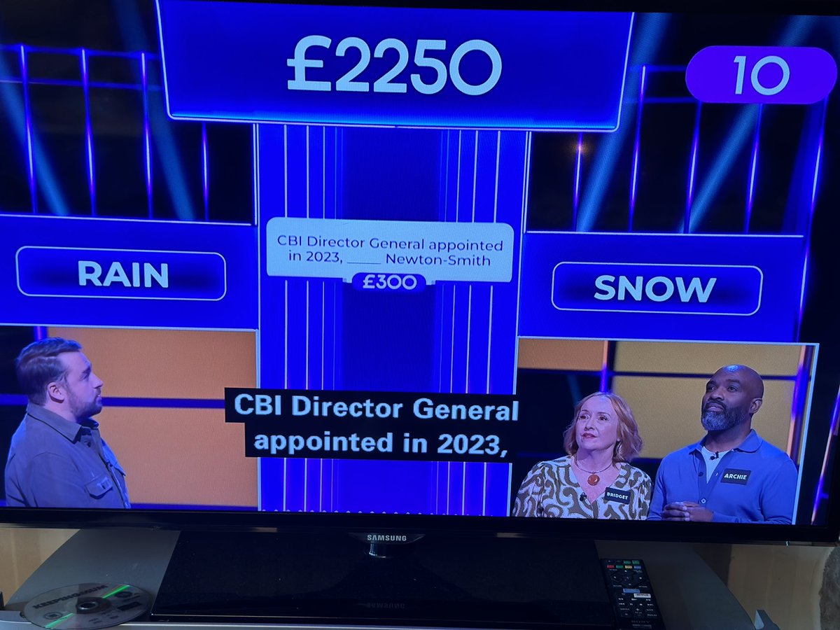 HadleysComment's tweet image. Anyone catch new @BBCOne quizz show #TheAnswerRun, hosted by @JasonManford? This wk’s episode featured following question:

What is 1st name of @CBItweets DG appointed in 2003, XXXX Newton-Smith? 

➡️ Rain    OR     ➡️ Snow

CBI Comms team chalks up another ‘media hit’…