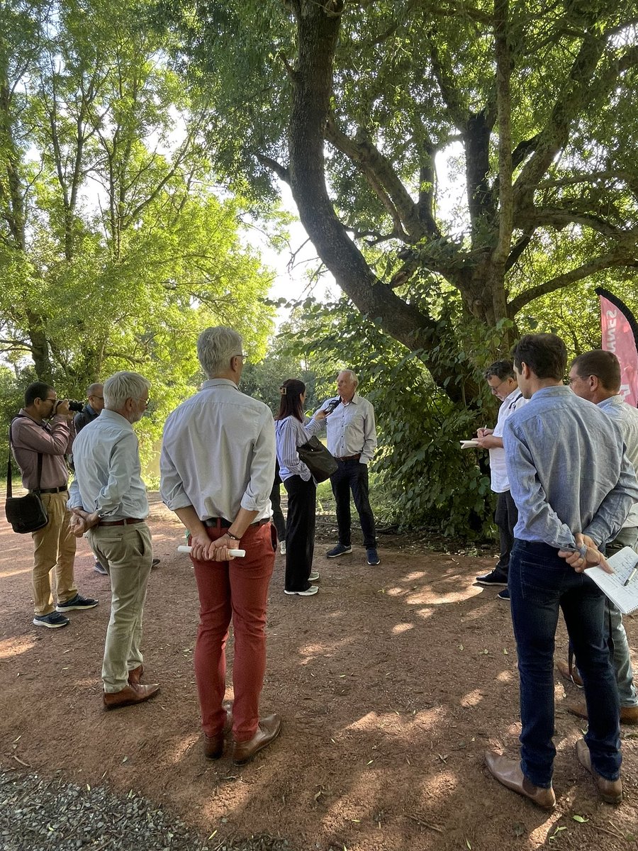 Point presse <a href="/ofcourselemans/">Of course Le Mans</a> <a href="/VAllonnes/">Ville d’Allonnes</a> pour le dernier tronçon réalisé de 380 mètres du bd nature - la partie allonnaise est terminée pour le plus grand plaisir des utilisateurs <a href="/FlorencePain/">Florence Pain🌻</a> <a href="/AlexisBraud/">Alexis Braud</a> <a href="/PaysduMans/">Pays du Mans</a>