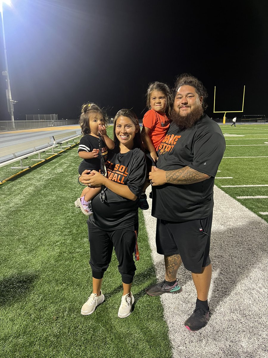 Super excited rj support my amazing beautiful wife <a href="/CoachLexlu12/">Alex (Gambala) Lemalu</a> in here season debut of coaching flag football at Del Sol! Such an amazing coach!! Also got our FAMILY pic with the Nelson fam! <a href="/mrsojedanelson/">Danielle “Ojeda” Nelson</a> <a href="/James_Nelson_68/">Coach Nelson</a> GOOO COACH ALEX!! Go JAGUARS!!! Great job <a href="/samoa4life/">Lui Toilolo</a>