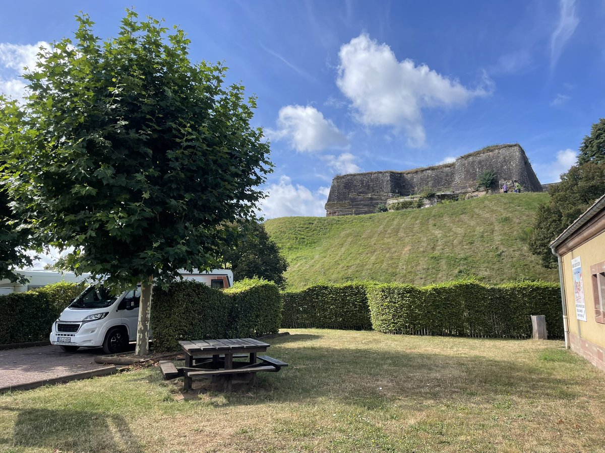 ScudandthesTig's tweet image. Day 55. West 90km to Bitche, back in France. 
Free aire (paid services). Great citadel visit. Only besieged fortification never to surrender in the Franco-Prussian war of 1871. 
Still hot 🥵🇫🇷🍷🏰
#vanlife #motorhomelife #bitche #moselle