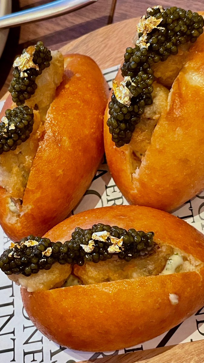 eatinglasvegas's tweet photo. The panoply of recipes, ingredients, and techniques on display at the new #BazaarMar had us scratching our heads like Donald Trump at a Stephen Hawking lecture. 🤯🤔
@EatTalkRepeat https://t.co/C3aWA8kio2