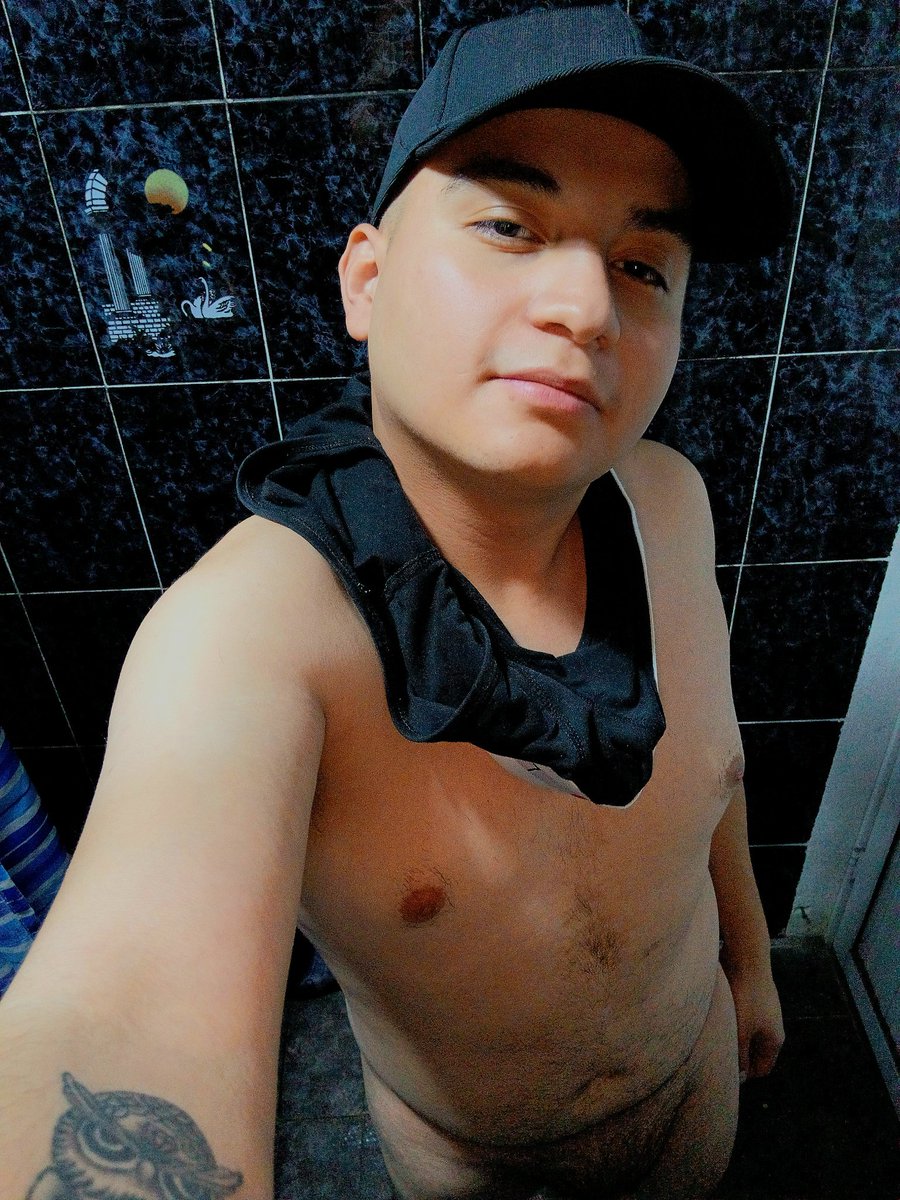 Motopaapi's tweet photo. @Cruising_brown Que me pongan su bóxer en el cuello 🤤 https://t.co/Qcrlg2iUI6