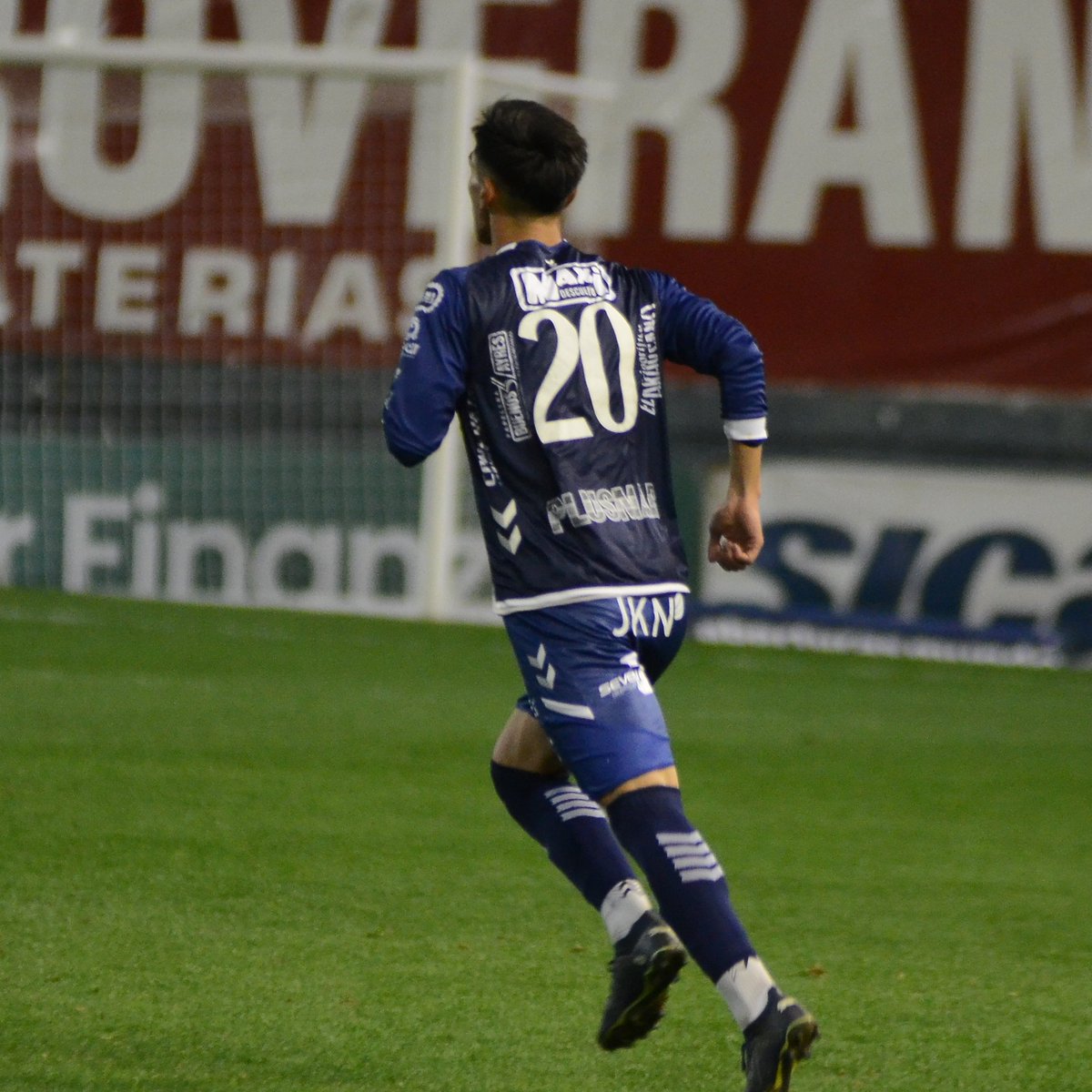 qacoficial's tweet photo. 🏡 Debut en casa y con triunfo para Fede Mazzurco y Bruno Gauna.

Siempre Alsina y Lora 🔥 https://t.co/S3SA6wuhaK