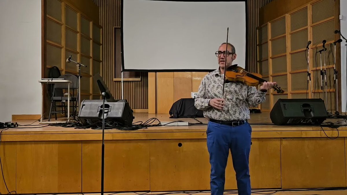 Pitch is political: learning Arabic maqams and decolonizing music - cdm.link/2024/08/pitch-… Video/editorial and Sami Abu Shumays, who built the <a href="/Ableton/">Ableton</a> Learning Tuning section on Arabic music.