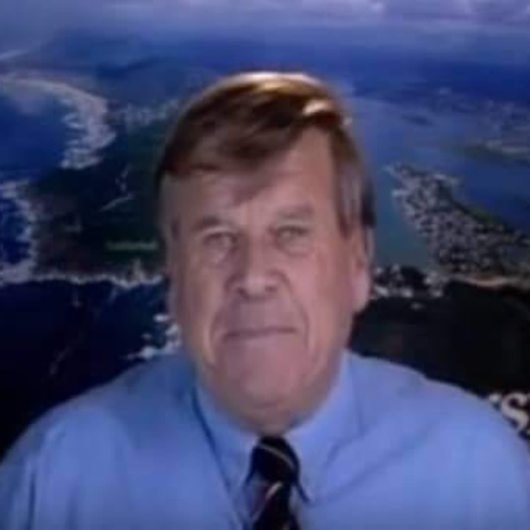 zola_hashatsi's tweet photo. Beloved Mathematics Educator Sir William Smith Passes Away at 85 After Battling Cancer. 

He guided countless of us through high school maths with his TV lessons, leaves behind a legacy cherished by many South Africans. May his soul rest in peace. 💔🥺 #RIPWilliamSmith https://t.co/ITkkVqieUS