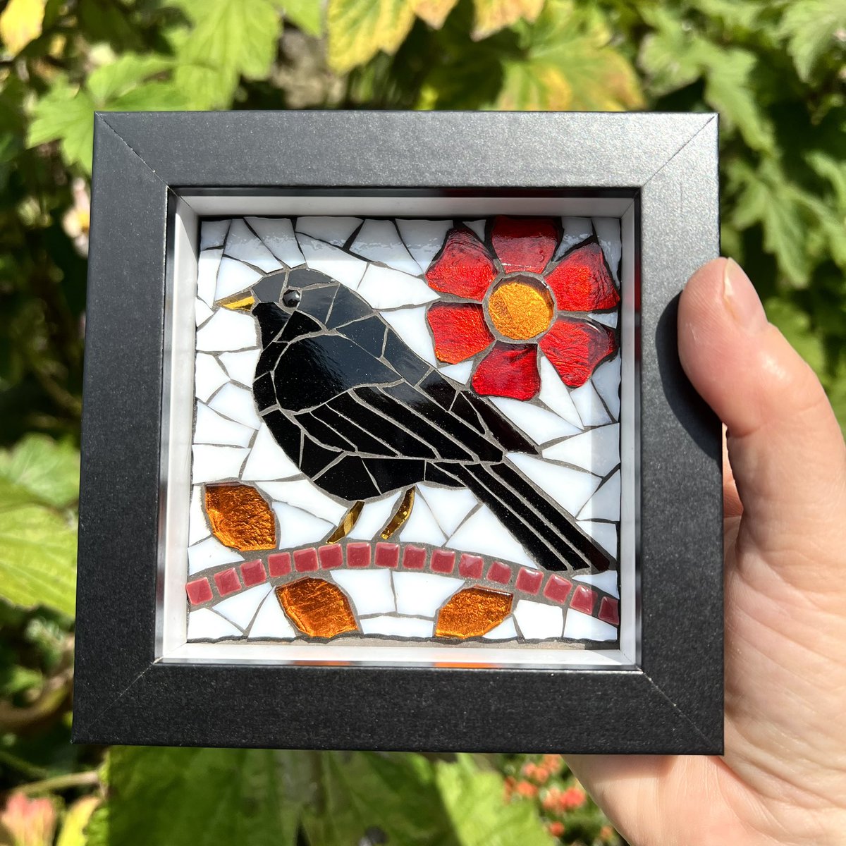 New blackbird mosaic currently nesting in my website shop. linktr.ee/beckypaton