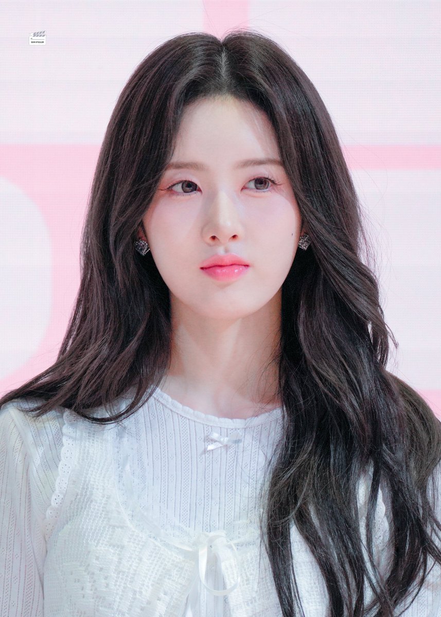 ssinstealer's tweet photo. 240326 일본 트와터치 hq

박배우시은의 제작발표회 현장같아요 그리고 너무 아름다움 진짜 진짜 너무 아름다워

#스테이씨 #시은 #STAYC #SIEUN
@STAYC_official https://t.co/EynQeag8z7