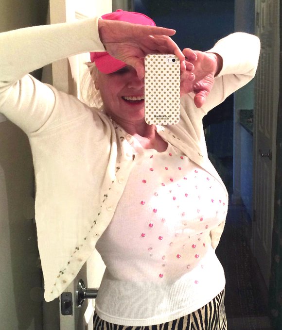 good morning I LOVE AMERICA 💙💙💙💙💙💙 https://t.co/FLYjq2nLkS<a href="/tag/freespeech"class="tags"><span>#freespeech</span></a>