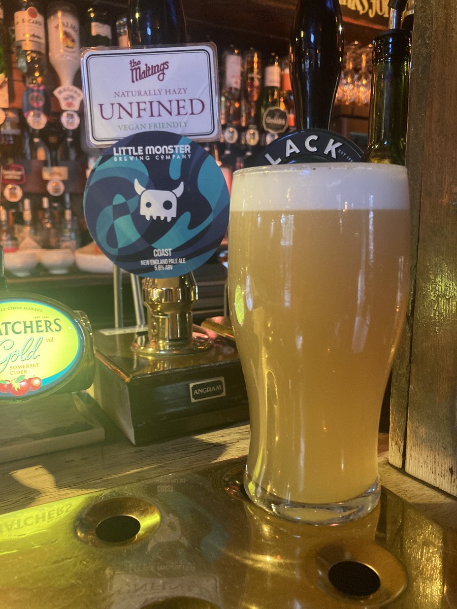 YorkSPBW's tweet photo. Smashing pints as always @maltingsyork @Harveys1790 @HalfMoonBrewer @RoostersBrewCo @thornbridge @NailmakerBrewCo @TitanicBrewers @TurningPointbco  @littlemonbrew 🍺🍺 @RoamingRidings @YorkCAMRA https://t.co/9kya3KzV5n