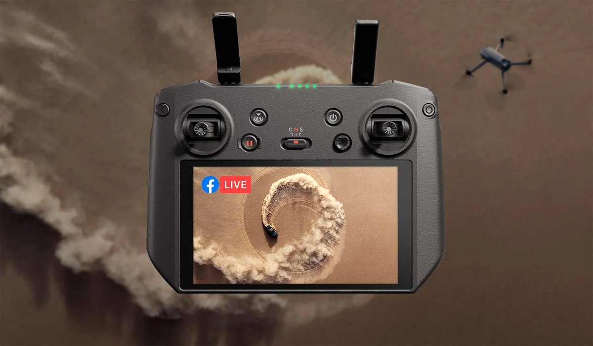 vrstorecomua's tweet image. Пульт керування дроном #DJI RC Pro Remote Controller за 28990грн здатен підтримувати пряму трансляцію 1080p/60fps на відстані до 15 км із затримкою всього 120 мс. 
#акціядня #розпродаж #товардня #квадрокоптер #мавік #дрон #mavik #mavik3T #mavik3E #drones 
vr-store.com.ua/ua/pult-upravl…