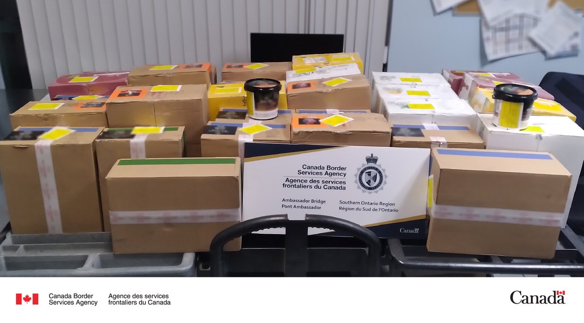CanBorderSOR's tweet image. #CBSA officers at the Ambassador Bridge port of entry seized 188 kg of undeclared tobacco products from a commercial driver. Learn more: ow.ly/zZZ150T2WKm #BeAwareAndDeclare