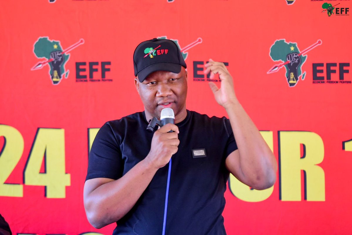 EFFSouthAfrica's tweet photo. ♦️In Pictures♦️

The EFF Secretary General @DlaminiMarshall addressing the meeting in North West, Rustenburg ahead of by-election at Ward 45. 

Victory love preparations!

#VoteEFF https://t.co/xTaggq2QII