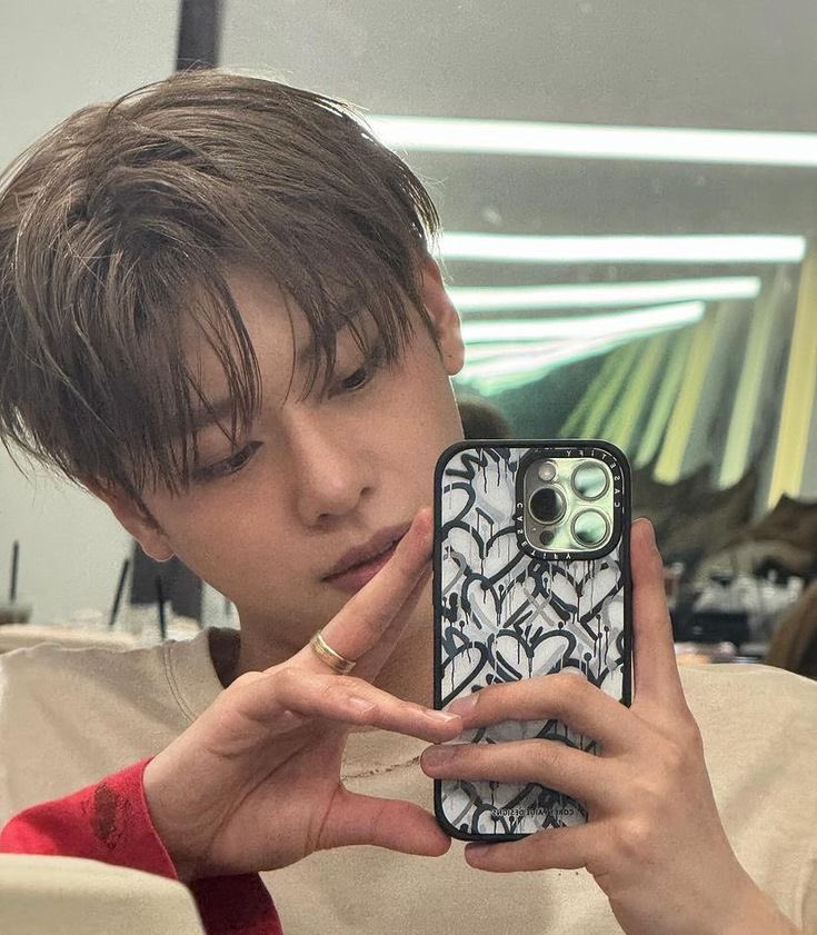 98dhz's tweet photo. my abnew sd debut !! (pls moot me abnews …)
@AB6IX @AB6IX_MEMBERS #ABSD #abnewselcaday #AB6IX #KIMDONGHYUN #에이비식스 #김동현 https://t.co/Jqe2mbTYBx