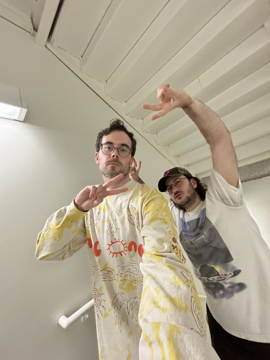 orangetone.lnk.to/hollyremix - new remix out for <a href="/0rangeTone/">OT</a>’s track “Shiner” on Jolt 👁️‍🗨️ This is one of my favorite remixes I’ve done so far ✨