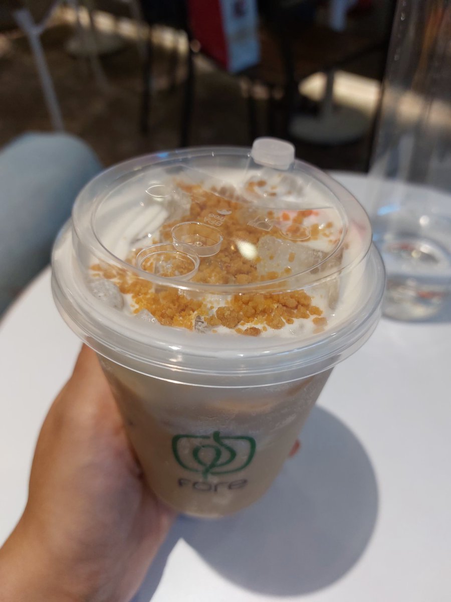 I got my birthday treats!🥰  hehe enak bget pertama nyobain butterscotch sea salt latte