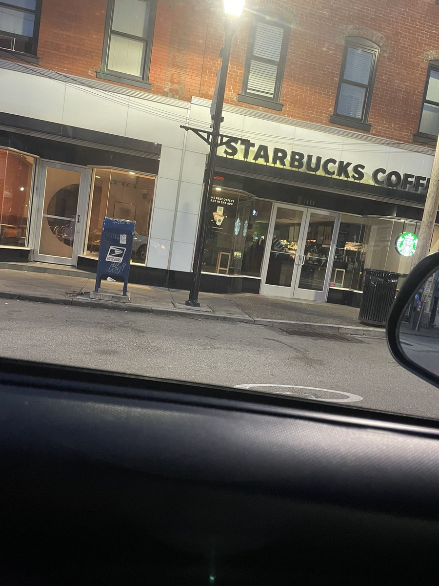 Moreau9120's tweet photo. @Starbucks placed an order for coffee this morning on my way to work only to arrive and the store be closed. Cannot find a customer service option in app to get a refund. Can you help me if I give you the info? https://t.co/AZnOwnZBLK
