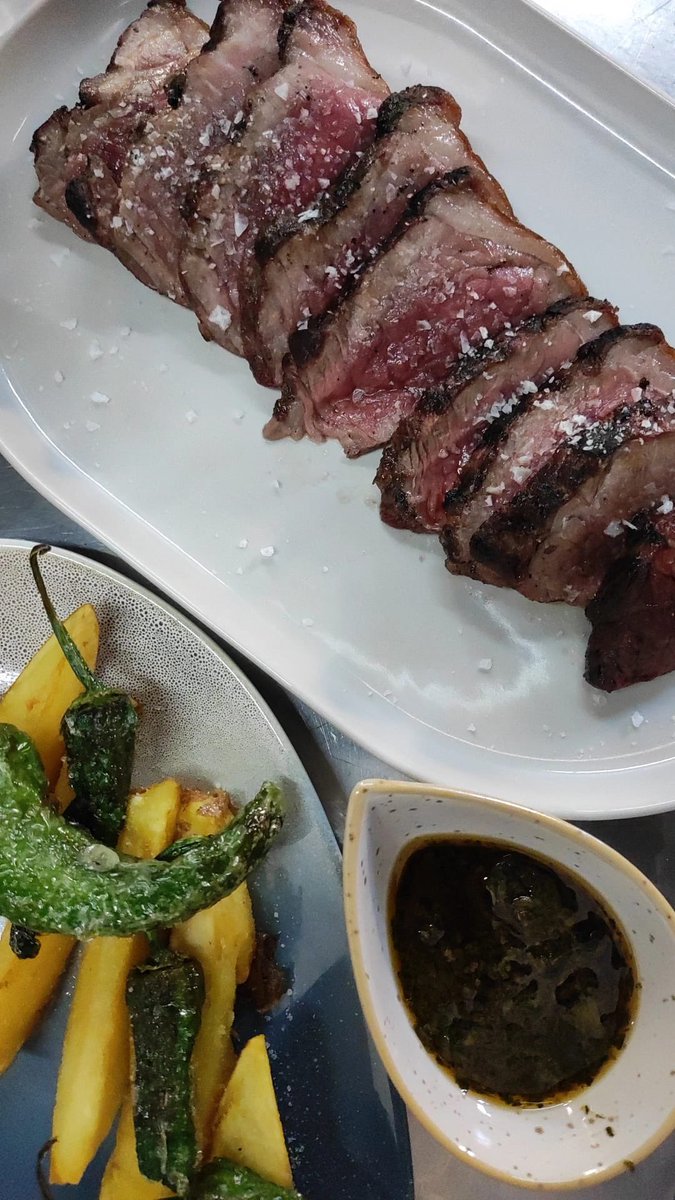 Javiabascalchef's tweet photo. @LievaRestaurant @NextGastro Y las vacas de la sierra de huelva que no tienen nada que envidiarle a ninguna de otras regiones de el país !  El Corte de Picaña esssssssss …… @LievaRestaurant ❤️❤️❤️❤️❤️ https://t.co/SzlHfRi8Jq