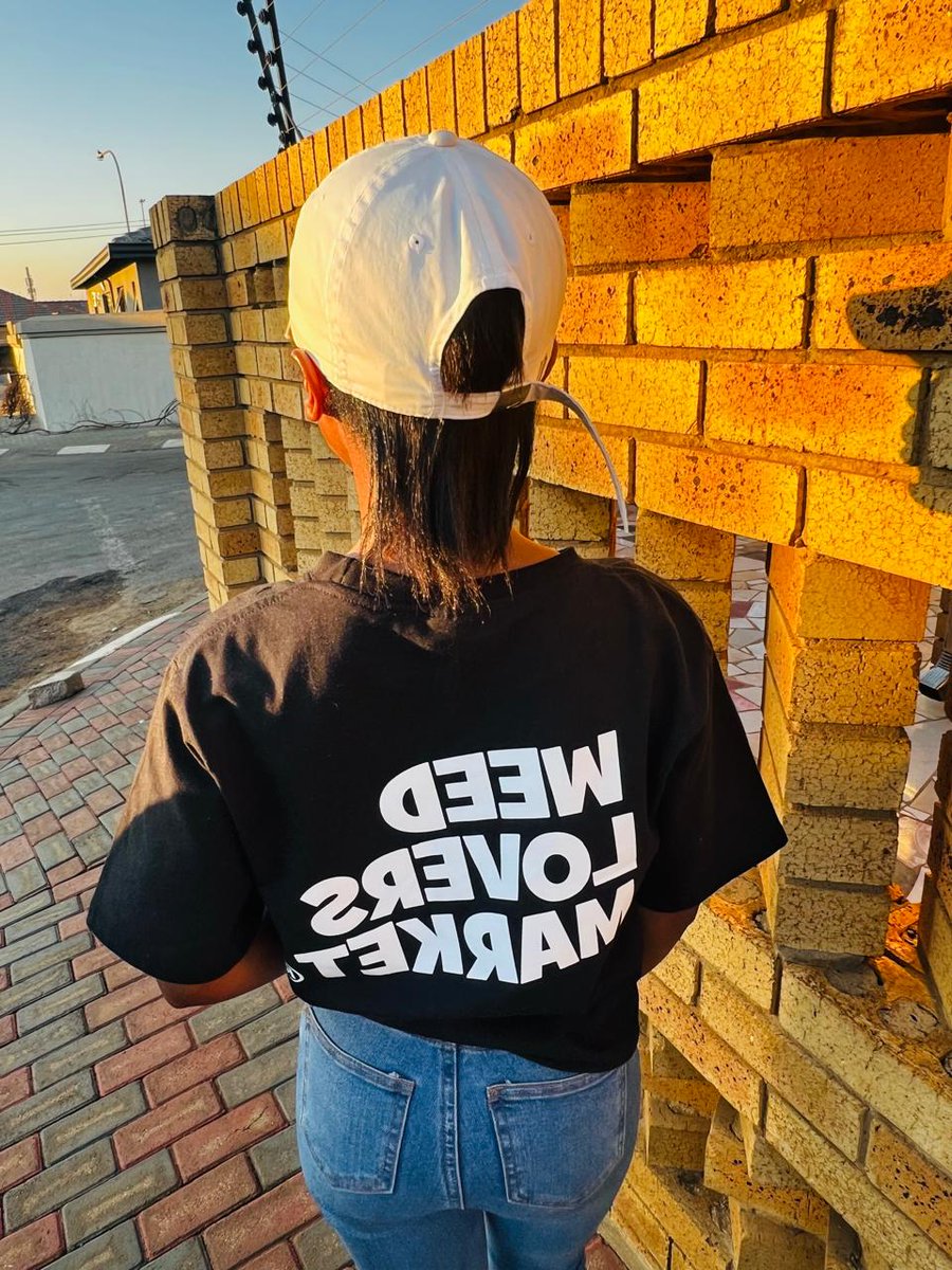 weedloversstore's tweet image. Lovers Of The Movement ❤️🍃

#ZolRESPONSIBLY #MISUNDERSTOOD #THREADS #TheNewKOOL #ItsNotJustABrandItsAMovement