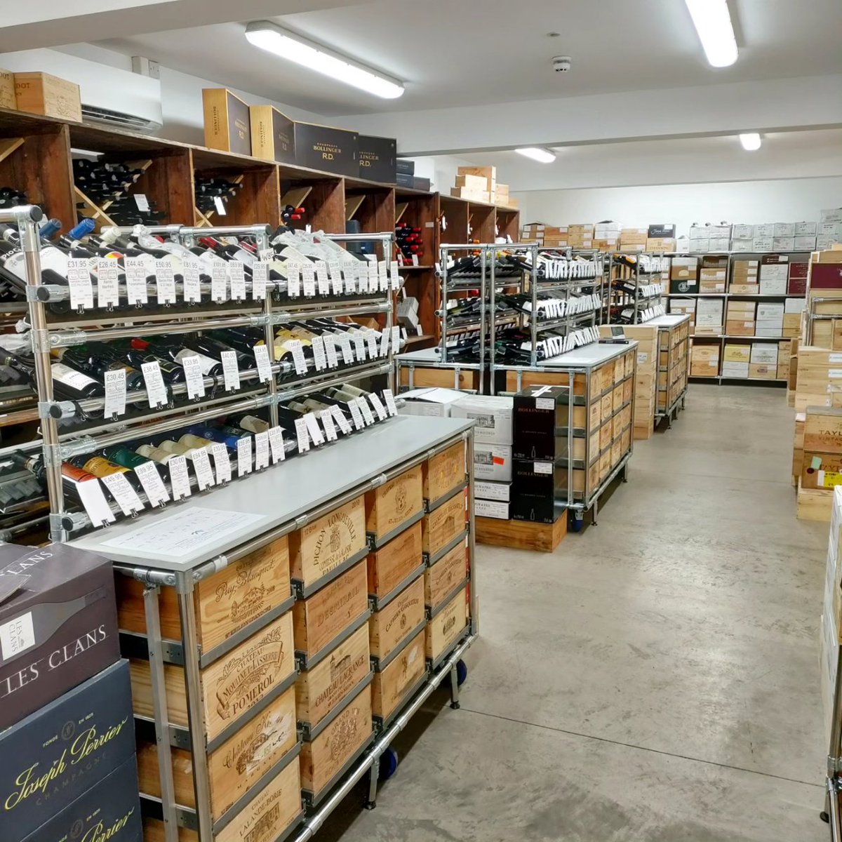 frazierjoneswm's tweet photo. Come visit our wine studio a hidden gem for all wine lovers! 🍷✨ 

Or browse our website &amp; order online https://t.co/SzaVV4NEq0   

#Frazierswine #wine #wineshop #winewednesday #winelovers #shoplocal #lovelocal #solihullbusiness #solihull #shirley #knowle #dorridge #birmingham https://t.co/RYZv4Z7L2q