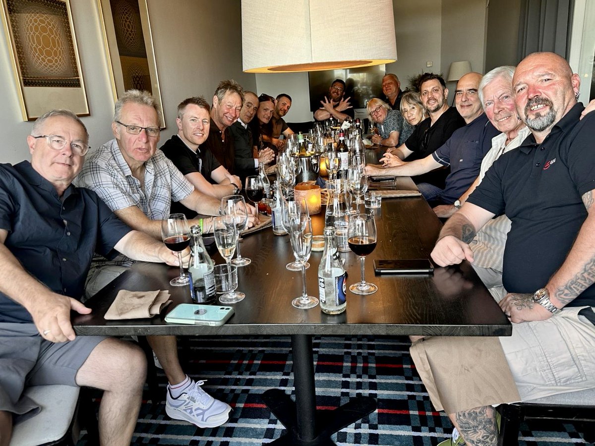 Thank you Team #SQ24. What a great summer!

#statusquo #thankyou