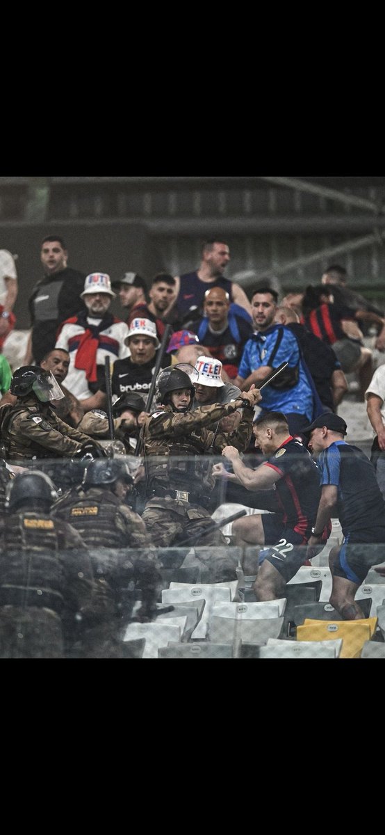 caca do galo tweet media