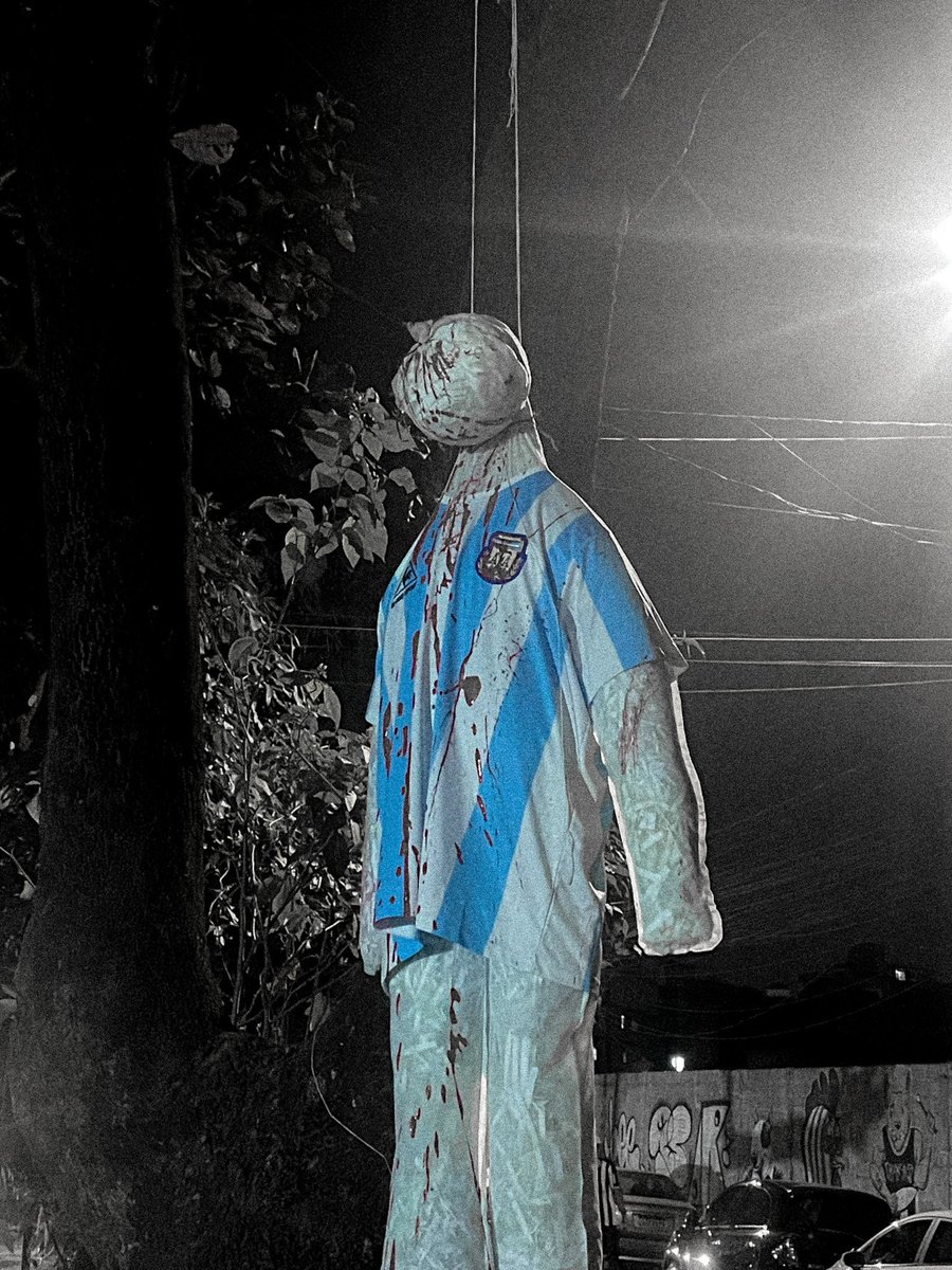 caca do galo tweet media