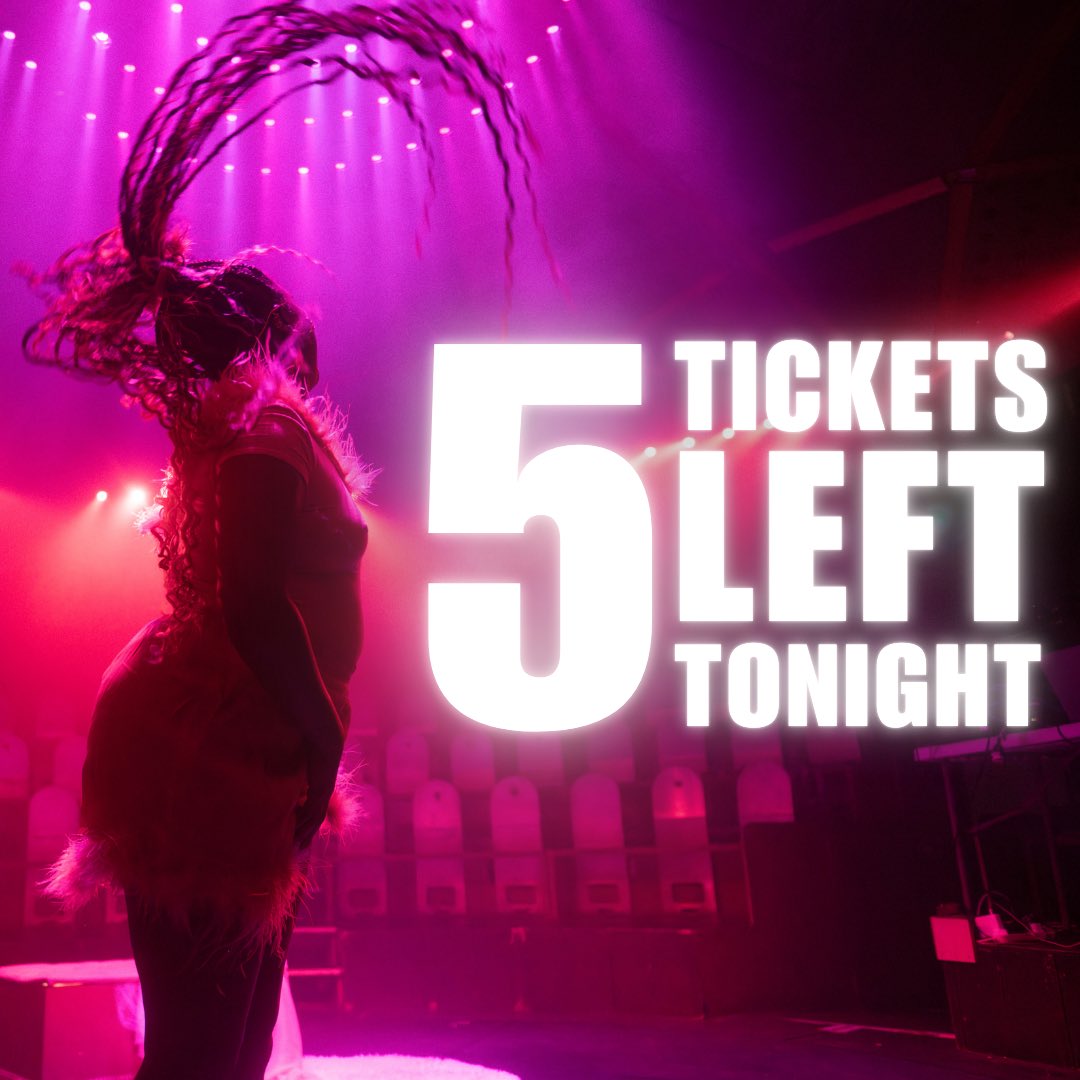 Consider this your final snooze alarm 😴

There are only FIVE tickets left for tonight’s performance of Main Character Energy by Temi Wilkey 💅🏿

📍Roundabout @summerhallery
⏰ 21:40
🎟️ tickets.edfringe.com/whats-on/main-…

Who’s it gonna beeee 👀

<a href="/painesplough/">Paines Plough</a> #UnleashYourFringe