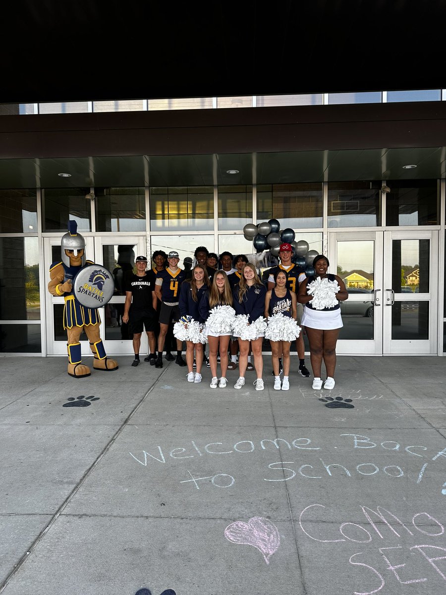 Sydnee Anderson (@msandersonebe) on Twitter photo Shout out to <a href="/BattleAthletics/">Battle Athletics & Activities</a> for welcoming our EBE Lions to school yesterday for the first day!!! #battlebuilt Shout out to <a href="/BattleAthletics/">Battle Athletics & Activities</a> for welcoming our EBE Lions to school yesterday for the first day!!! #battlebuilt