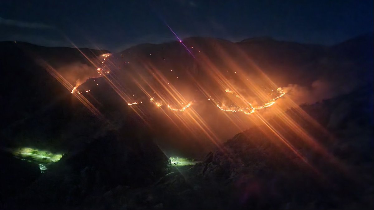 #Goltra Fire Update: The fire continued to grow significantly overnight and was monitored by fire and law enforcement throughout the night. Additional recourses have been ordered for a greater presence and impact this morning. Clear Creek Canyon is still completely closed. #JCSO