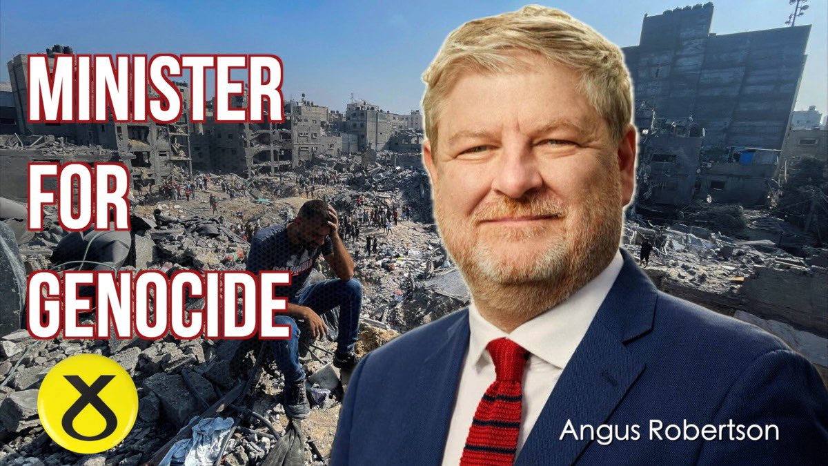 kpconlan's tweet photo. @AngusRobertson @ARGinUK Scottish Diplomatic protocol for photo ops:

Normal nations: smile, no badge, tweet picture

Nations doing a genocide: no smile, wear a badge, pretend it didn't happen

#resignrobertson https://t.co/xHPp1pTTtJ