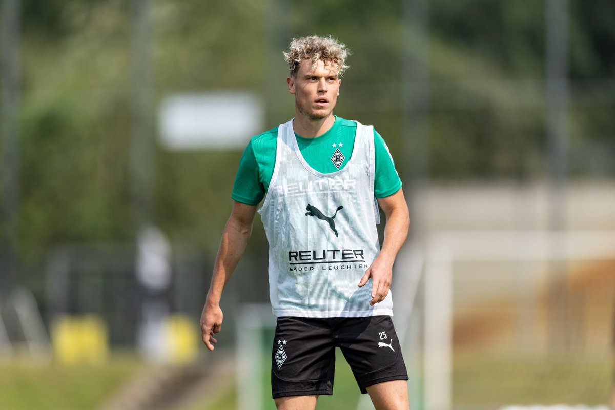 🗨 Seoane: Robin Hack todavía tiene que ponerse al día en algunas áreas, pero ha entrenado normalmente esta semana y estará disponible para hacerse un lugar en el equipo.

#BMGB04