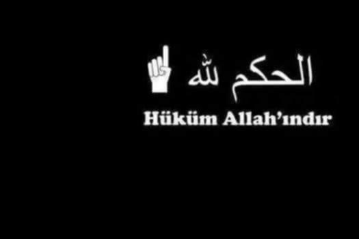 Korkusuzca yaşa, 
Sen geçti gitti demeden... 

Hangi iş bitmiştir ki,
Allah bitti demeden... 

Allah bitti demeden
Hiçbir şey bitmez... 

Hüküm Allah'ındır,
Hakim olan #Allah'tır...