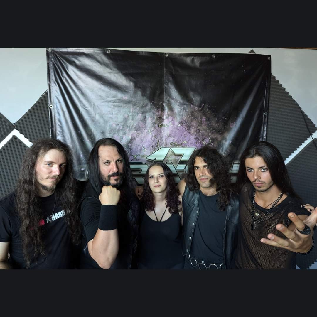 Rock17Crash's tweet photo. A summer-ish, very black-dressed postcard from the whole gang of 17 Crash 😎
 We are working our asses off to deliver new music and new exciting live setlists 🤘🏻

#17Crash https://t.co/s1qysXYDBu