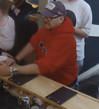 saintjohnpolice's tweet photo. Police seeking to identify suspect in assault
https://t.co/CjOYHE8VqQ https://t.co/2N810rr4s4