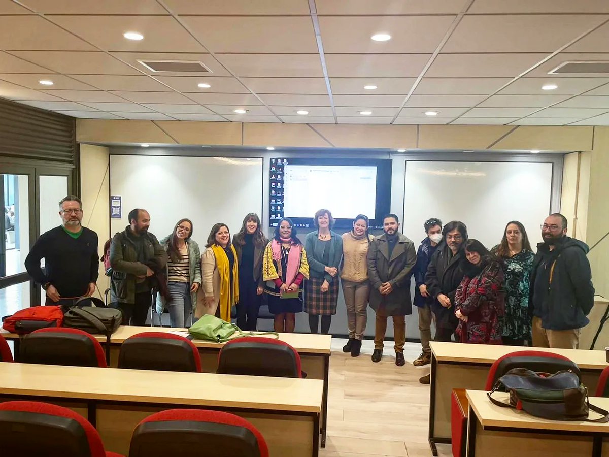DracevedoD's tweet photo. Estimada red
Ayer como programa de Doctorado en Ciencias Sociales  de la @autonomadechile sostuvimos una enriquecedora conversación con la Dra. Jenny Pearce, profesora emérita de The London School of Economics and Political Science (#LSE)
@ciencias_chile
@uainvestigacion https://t.co/eIghxkAExa