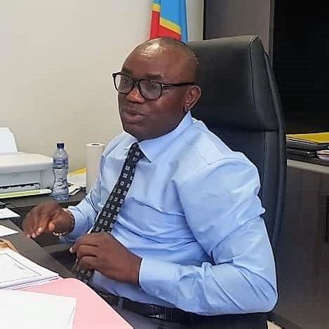 ChadrackLonde's tweet photo. #RDC : l'ancien Vice-Ministre de la Justice Bernard Takahishe arrêté https://t.co/Vgz0L5v75o