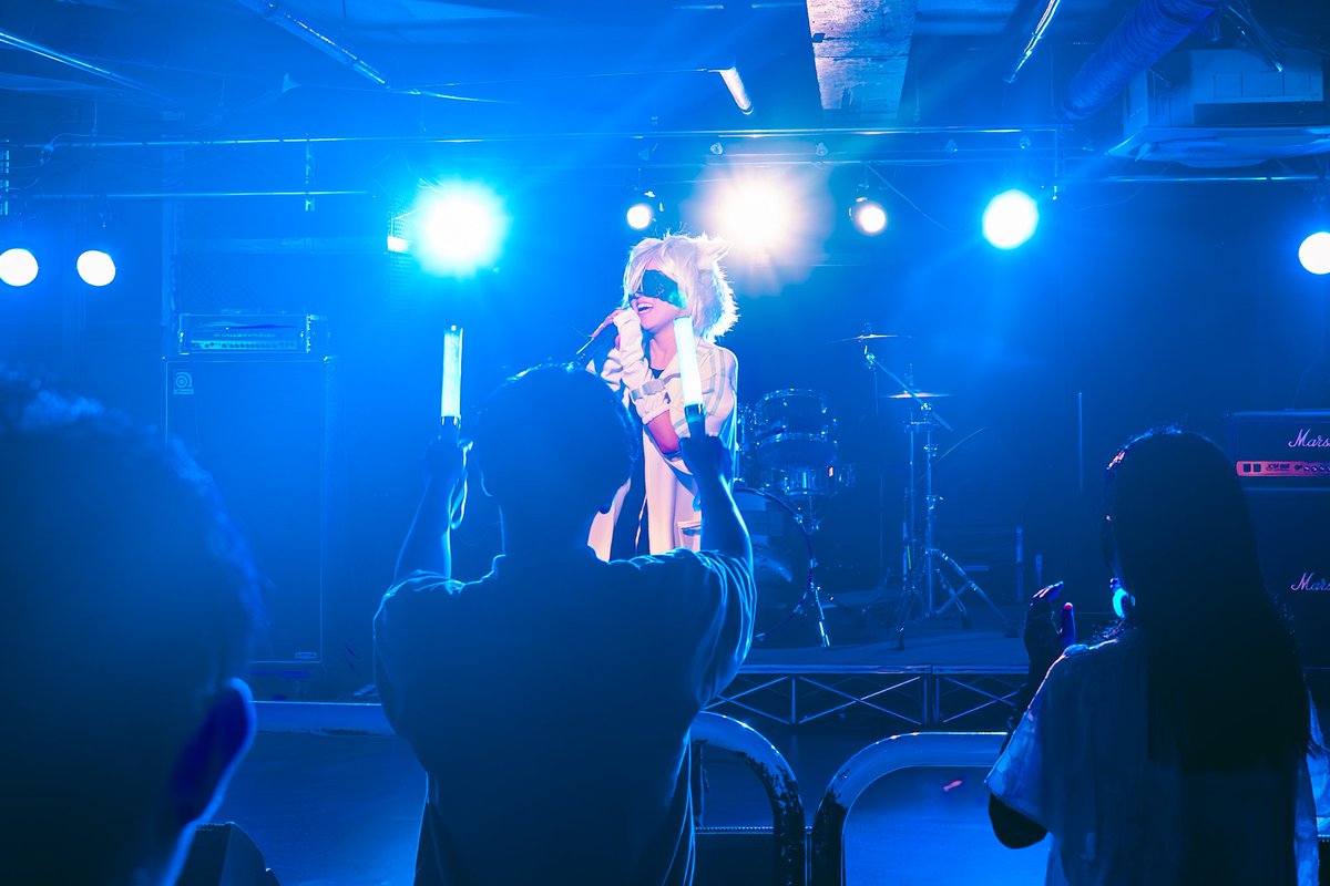 nama__sa's tweet photo. ライブイベント『RiZE GATE』の撮影をさせて頂きました📷

写真は@haruma_hasuさん🎤
ライブ情報アカウント→@hasuharuma_Live

ルックスから印象的でしたが、歌唱力＆ライブパフォーマンス！！
カッコよかったです😆☝️

#ライブ
#RiZEGATE 
#歌い手 https://t.co/qrAk92gKFK