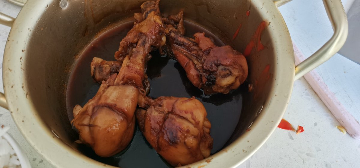 humpback15670's tweet photo. 中午试着做了做可乐鸡腿😋
This noon I tried to make Cola chicken leg
＃美食,#cuisine,#Foods https://t.co/WFqWBsOxwI