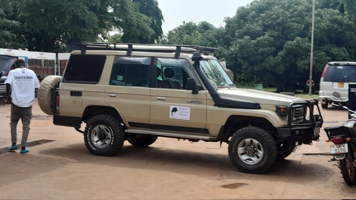 palyec's tweet image. Hitting the road with this luxurious land beast. Looking forward to an indelible safari experience in the far North-East. Kidepo Valley National Park isn't ready for us 🤩