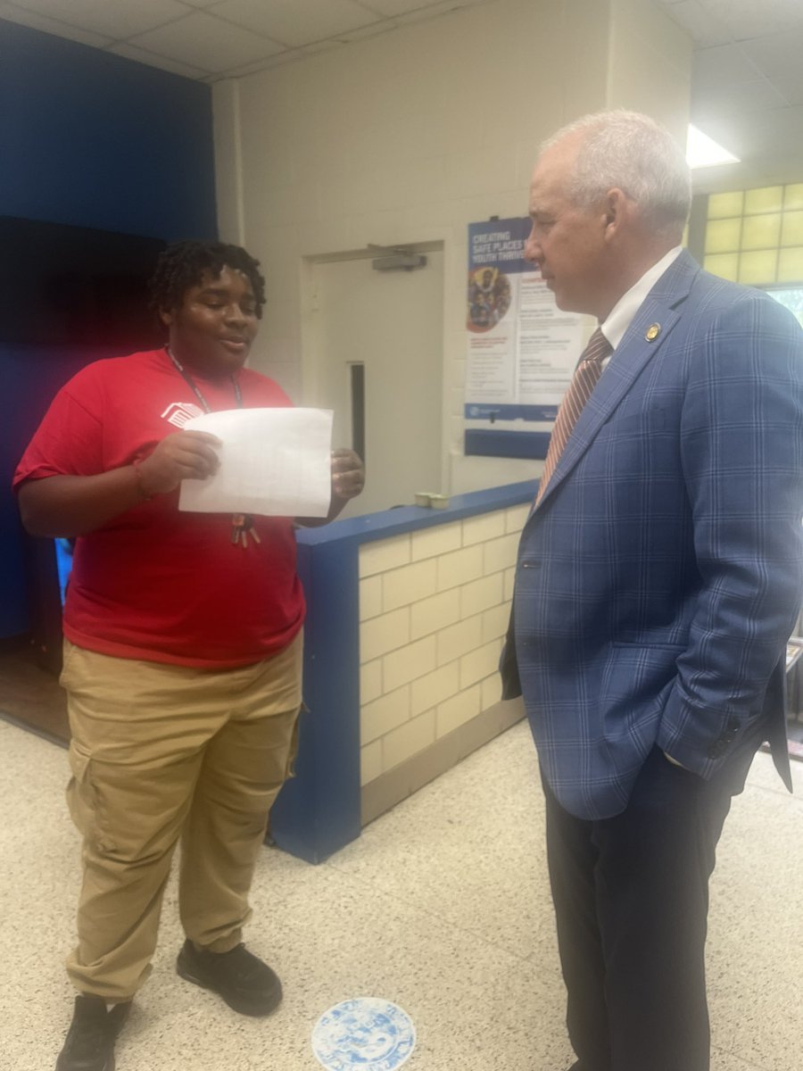 Vicki Giambrone tweet media