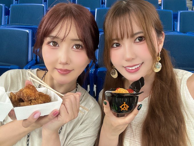 今年はひびちゃん(@hibiki0221 )誘ってドームに野球見に行ってきました！☺⚾ 巨人vs広島✨  たのしかった〜🥺 https://t.co/MfmhBm1DWe<a class="tags" href="/tag/hibiki0221">@hibiki0221</a><a href="/tag/pr"class="tags"><span>#pr</span></a>
